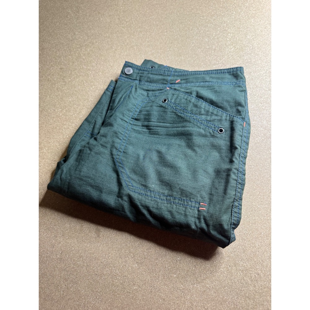Title Nine Brash Shorts Womens 6 Green Ripstop Hiking Outdoor Cargo TN-110963‎